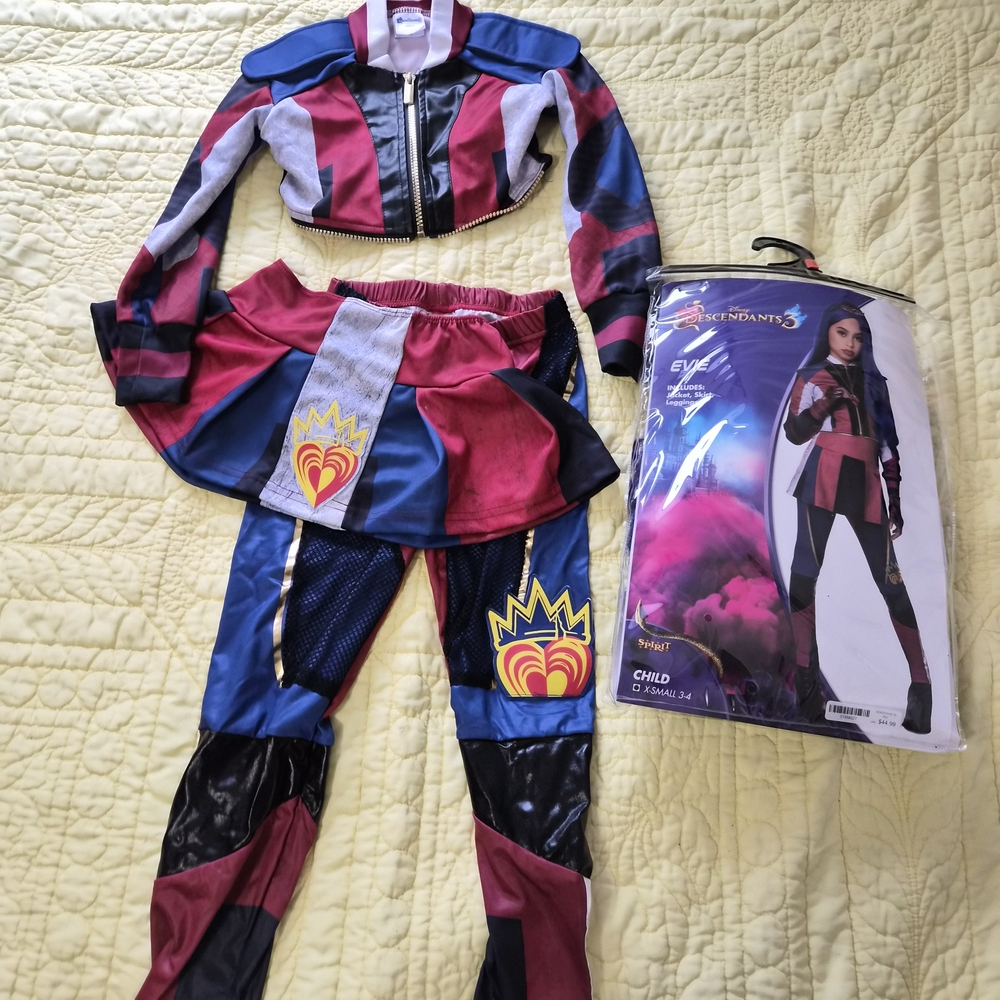 Kids Descendants Costume - Red and Blue